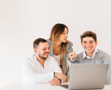3 conversaciones sobre dinero que debes tener con tus socios en el primer mes para evitar la guerra en el primer año